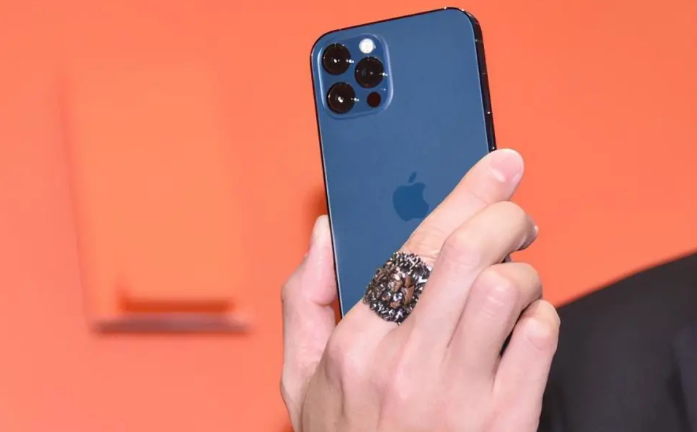 武冈苹果手机维修分享iPhone12系列重启方法教程 